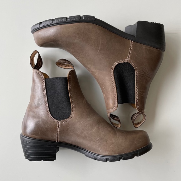 Blundstone Shoes - Blundstone 1672 (Antique Taupe) US women 8